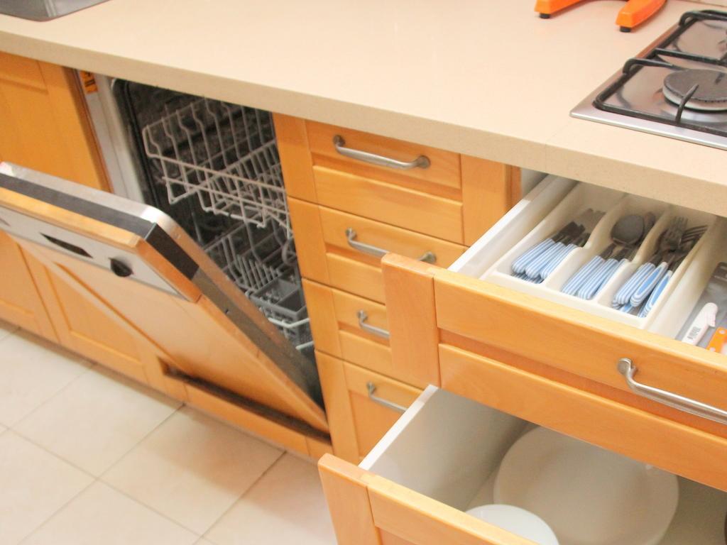 Kfar Saba View Apartment Ruang foto
