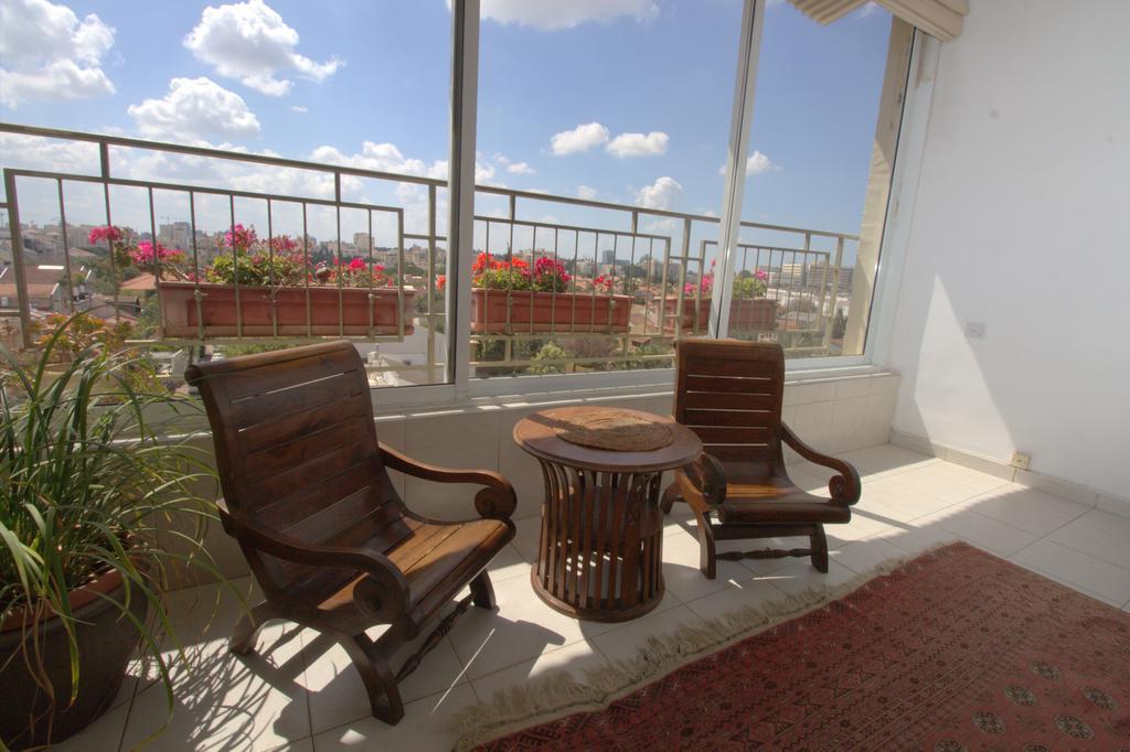 Kfar Saba View Apartment Ruang foto