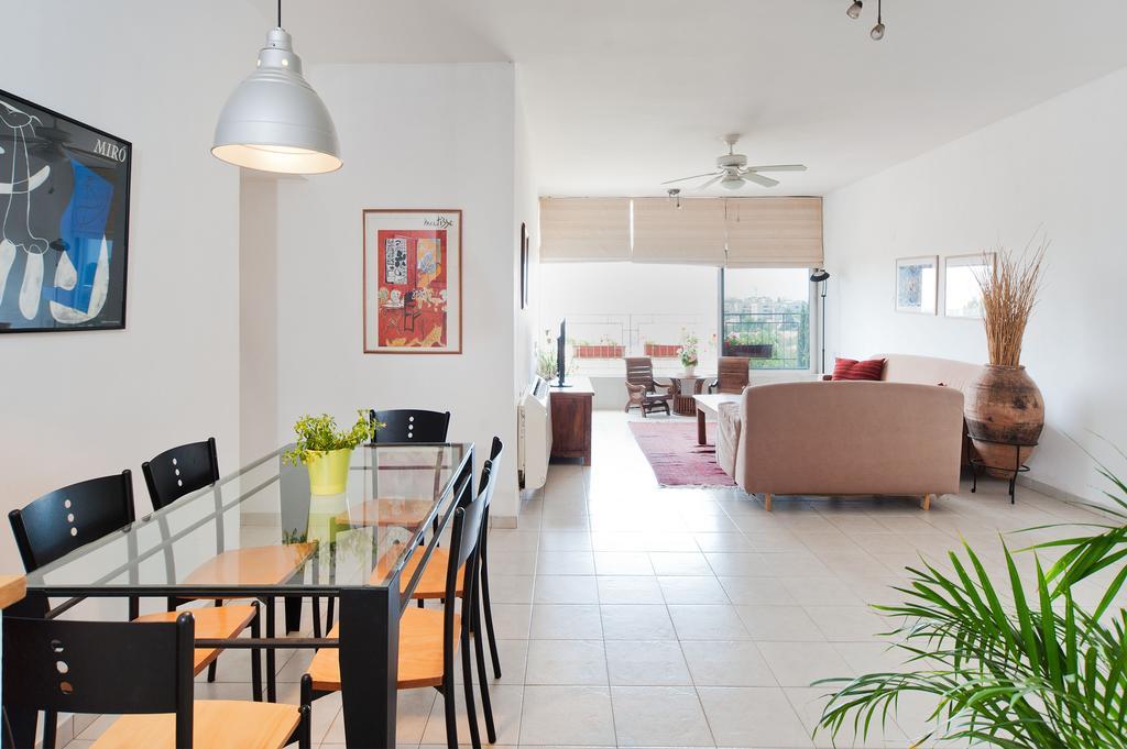 Kfar Saba View Apartment Ruang foto